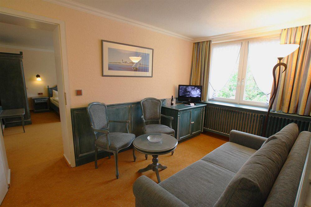 Hotel Duenenschloss Mit Private Spa Zinnowitz Kültér fotó