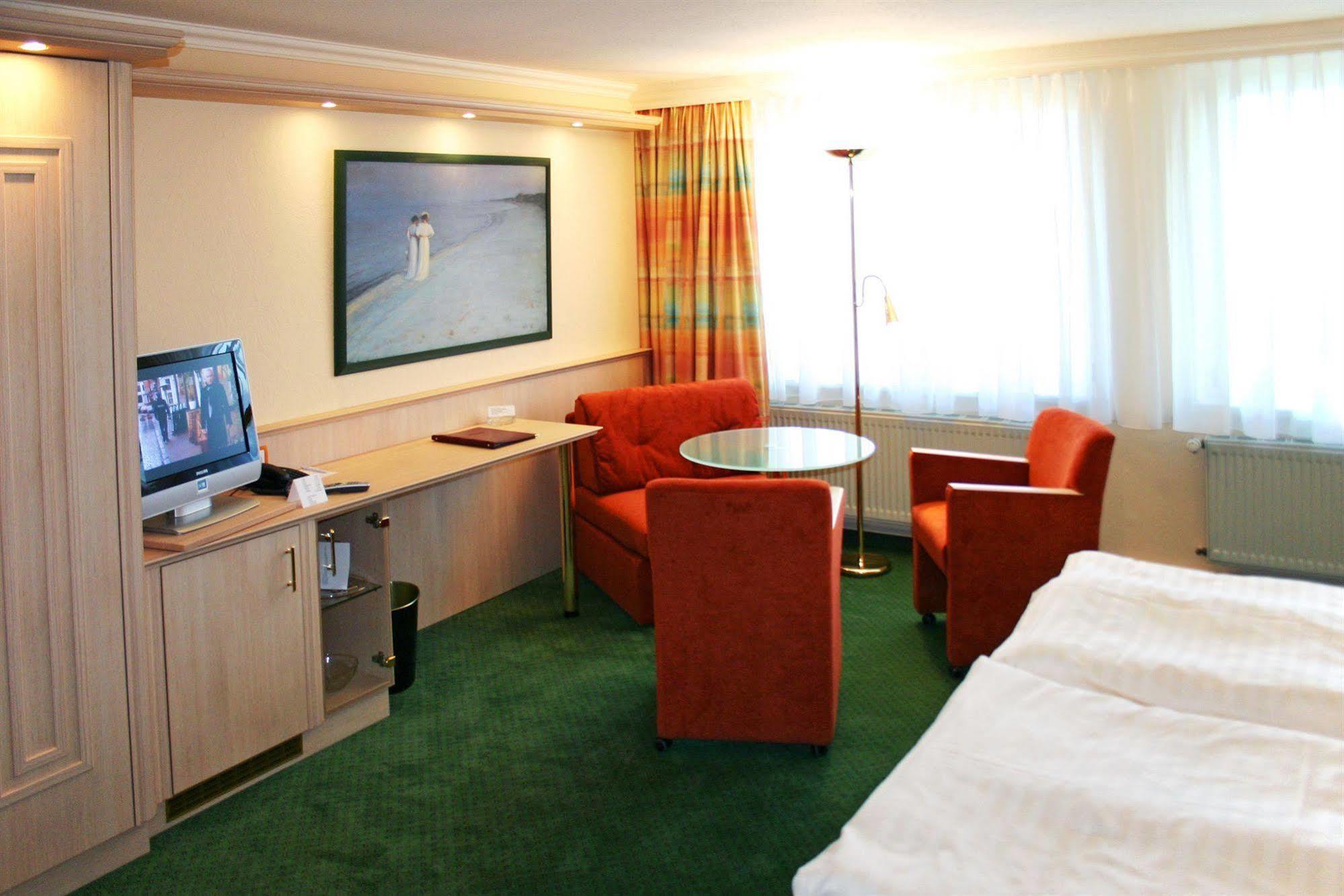 Hotel Duenenschloss Mit Private Spa Zinnowitz Kültér fotó